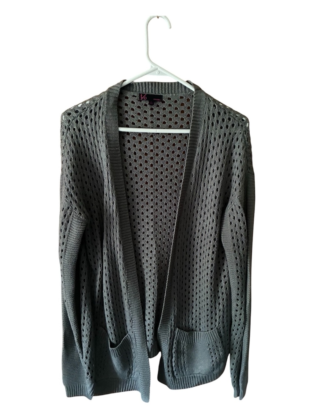 Vintage Women’s T/O Open-Knit Gray Cardigan with Front Pockets